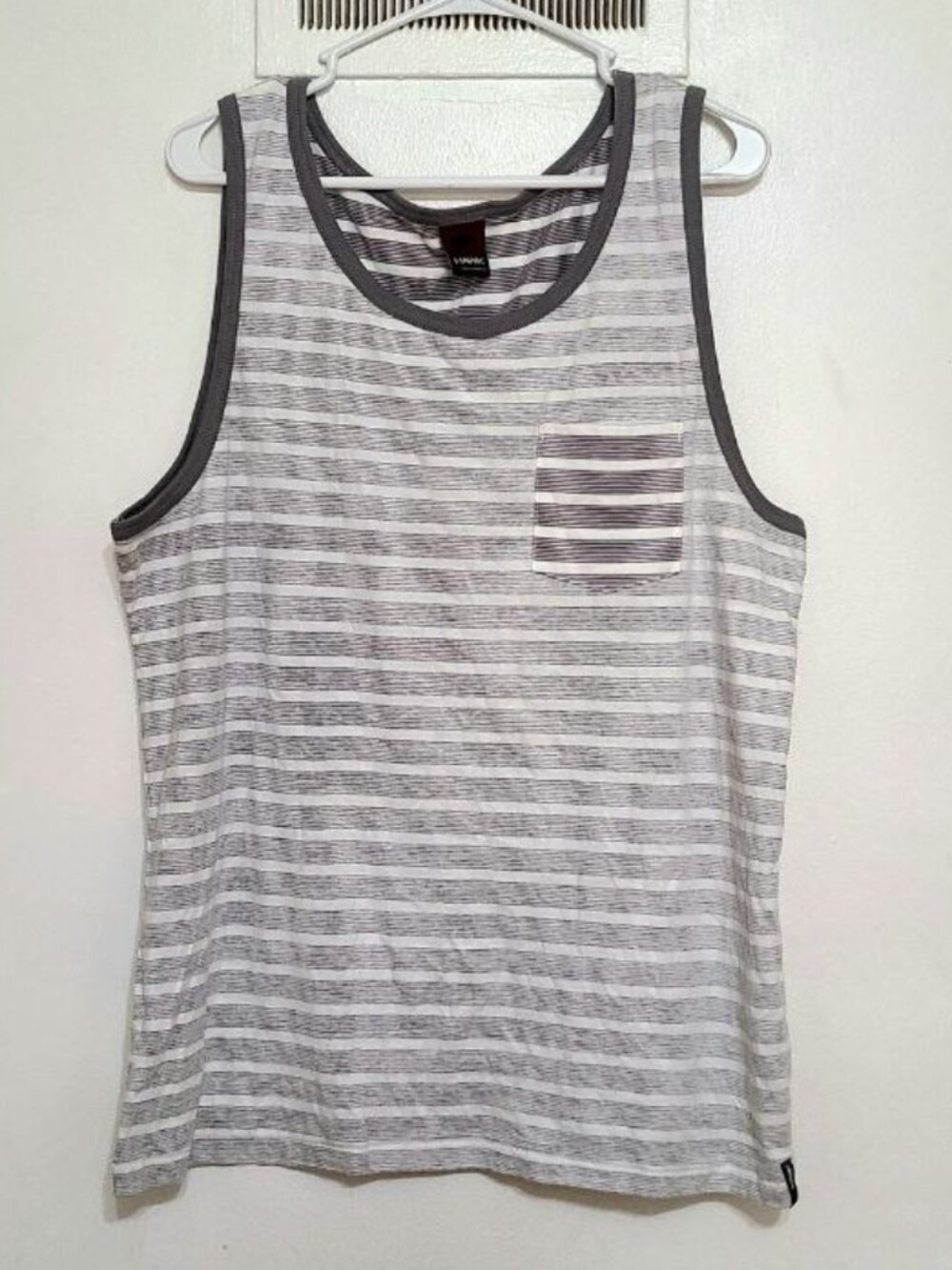 Striped Sleeveless Tank – Size XL
